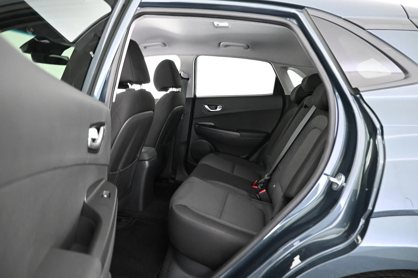 Car Image - 5XDzz3aKqz12slTqWoakPS