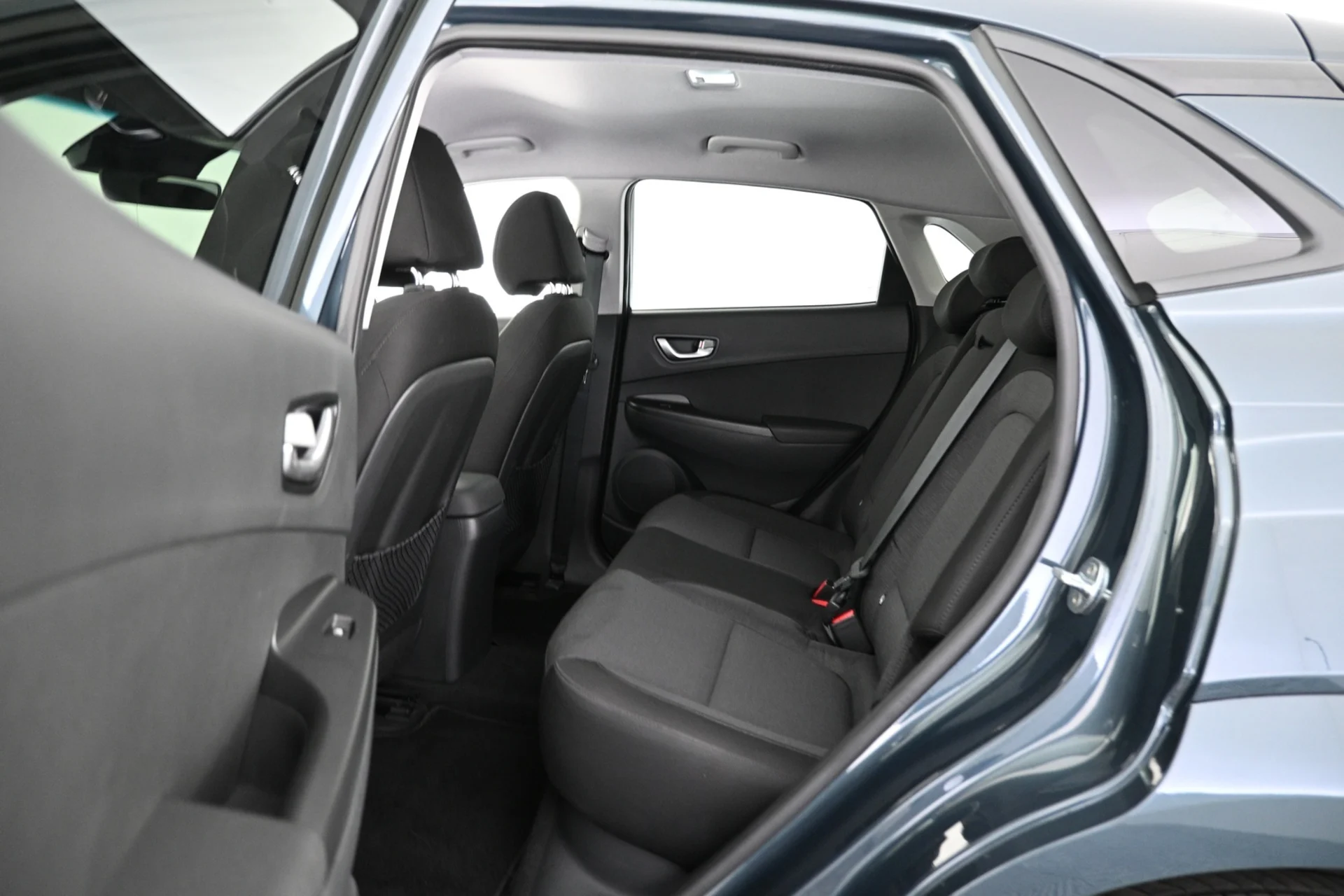 Car Image - 5XDzz3aKqz12slTqWoakPS