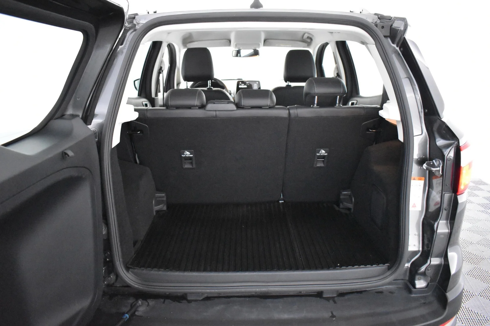 Car Image - 2iKE2IAkNj8DJ25kqWIdQ4