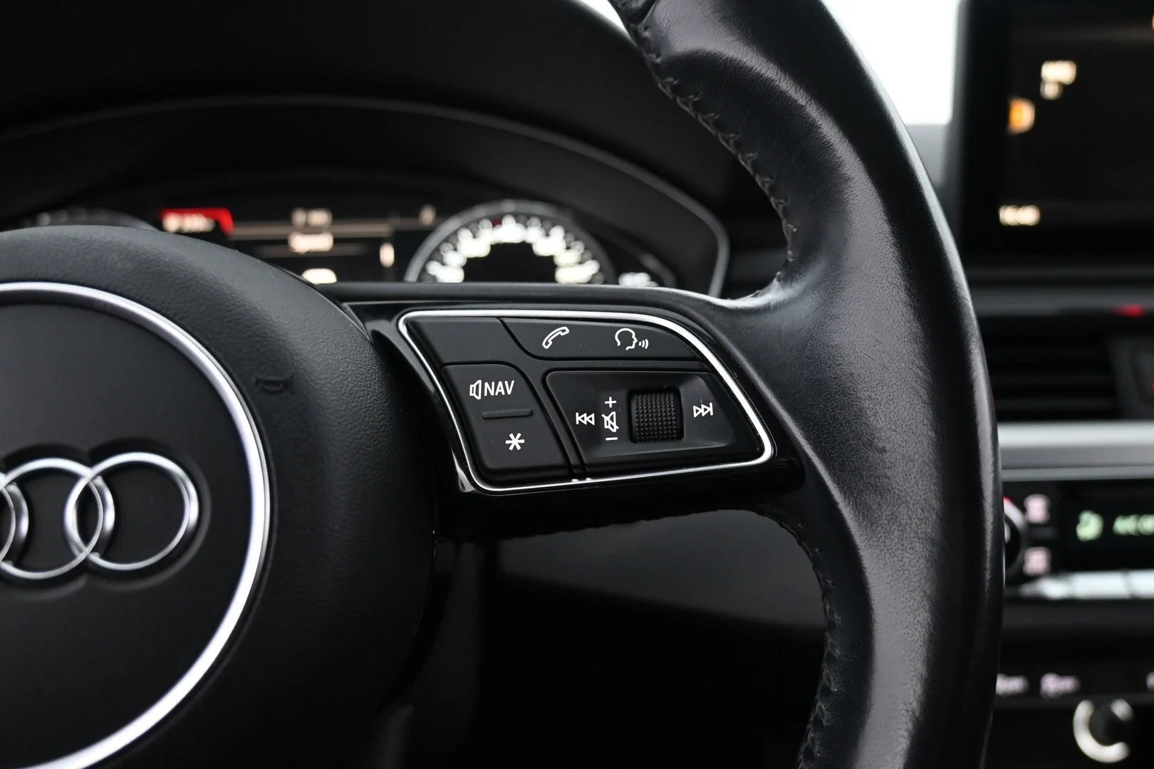 Car Image - JweUCngmssv9kn5asSLEC