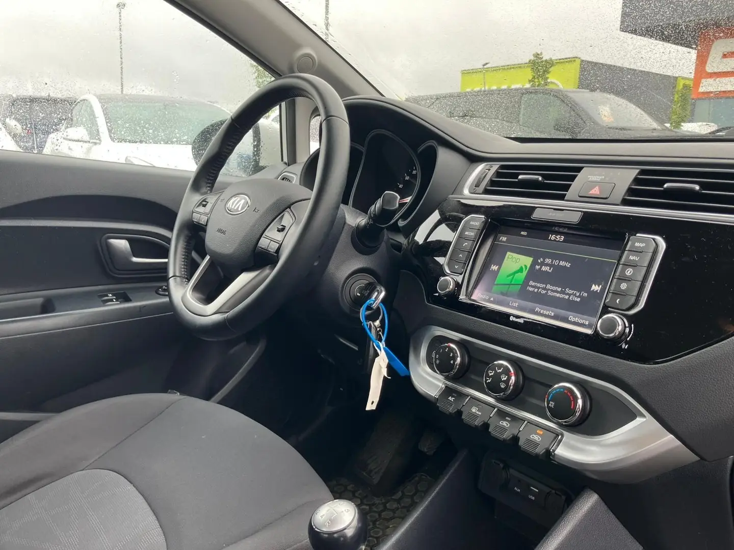 Car Image - 3Ws4biXW4TxVkA1rdyf7dW
