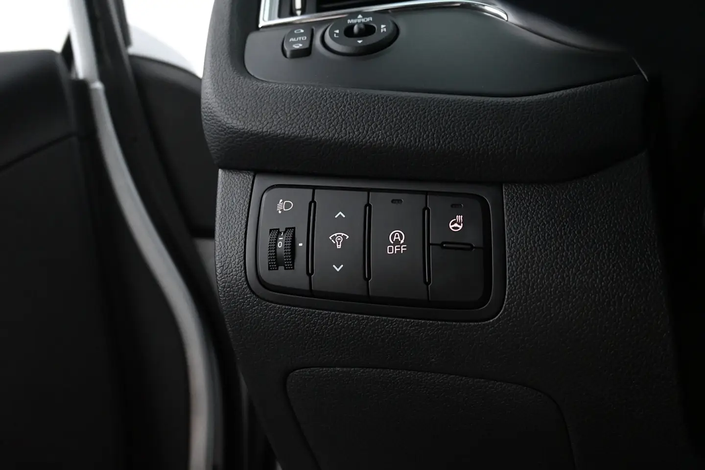 Car Image - N6EtLPUhw4DhRCRuXdISM