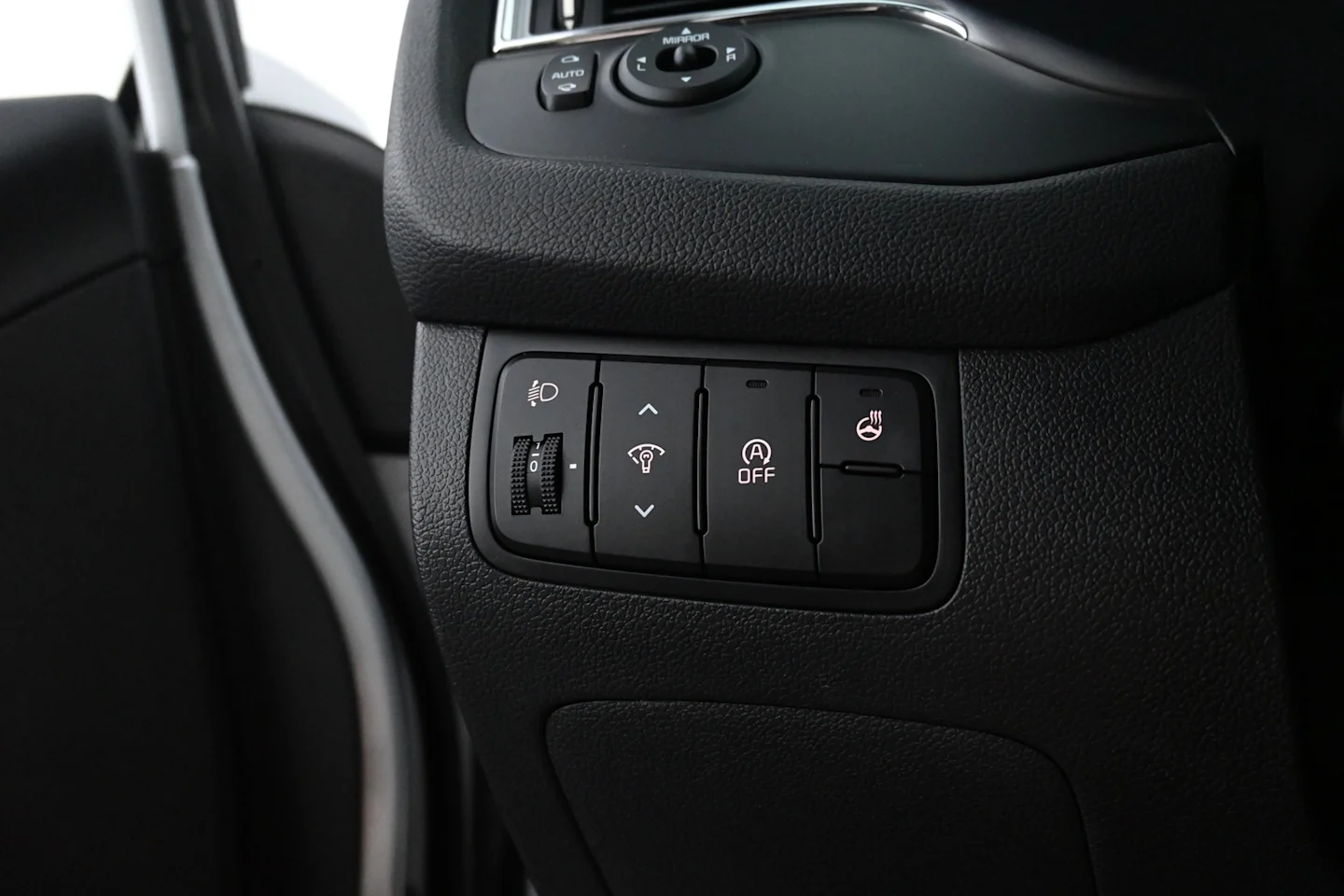 Car Image - N6EtLPUhw4DhRCRuXdISM