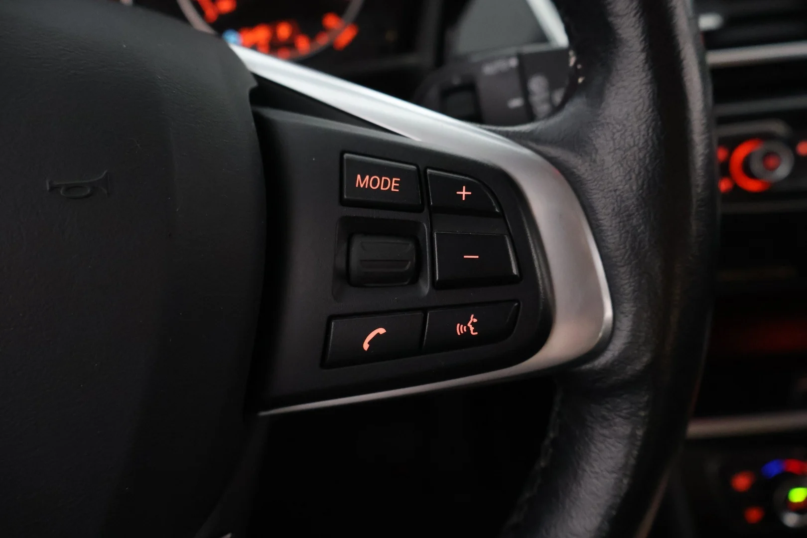 Car Image - 5U9jrrJv3mzmF4vkOO1ZXp