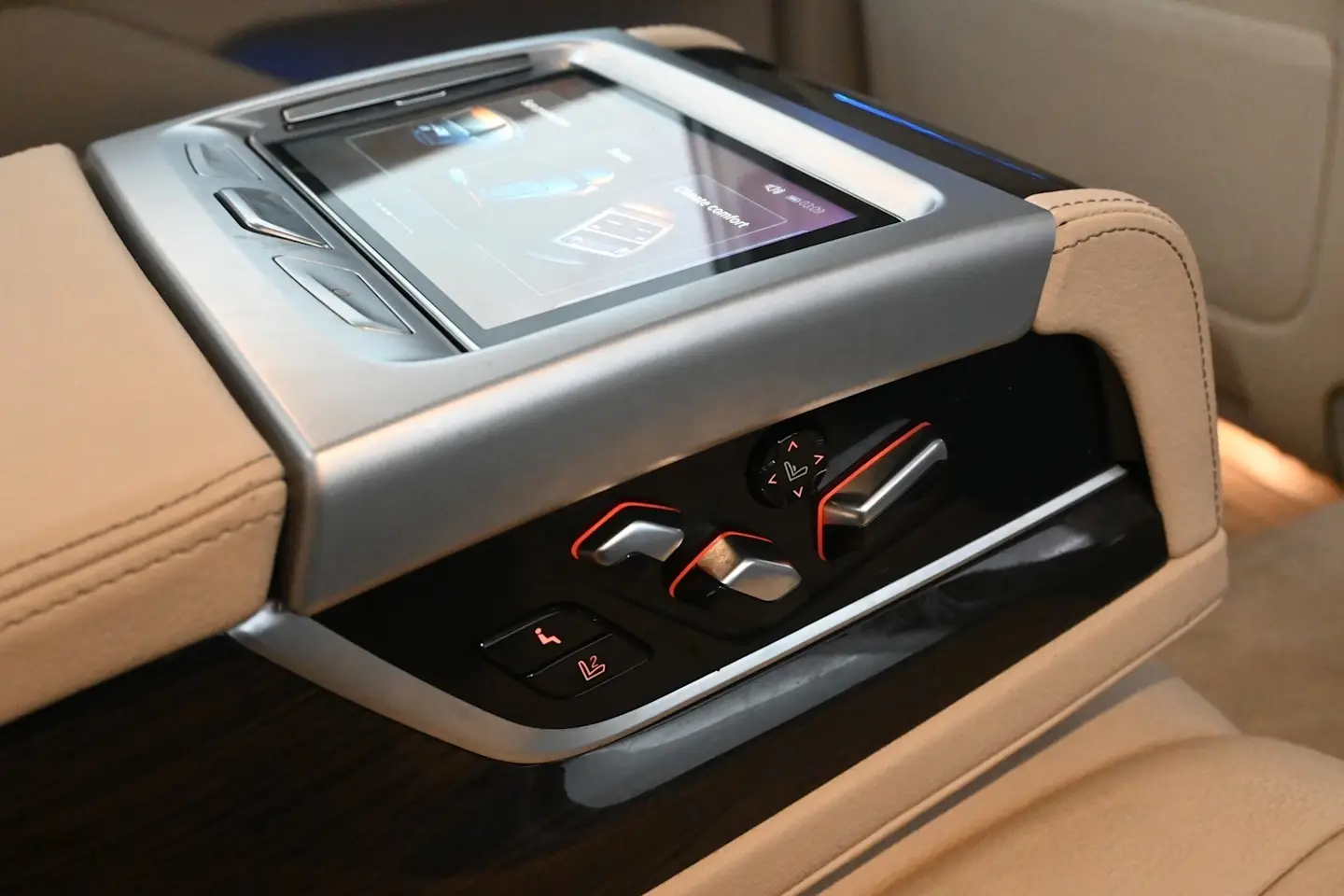 Car Image - 6uDH7wR1A9ap3JaIcrzhWQ