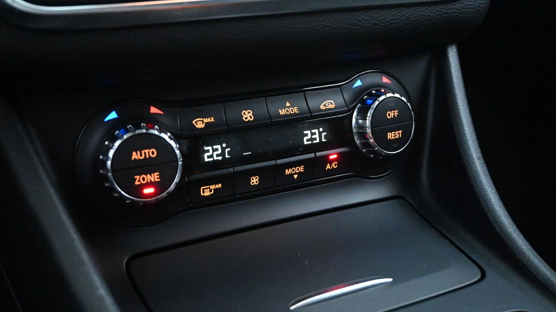 Car Image - 5uzoF9XMuAecgWl7XRrE3q