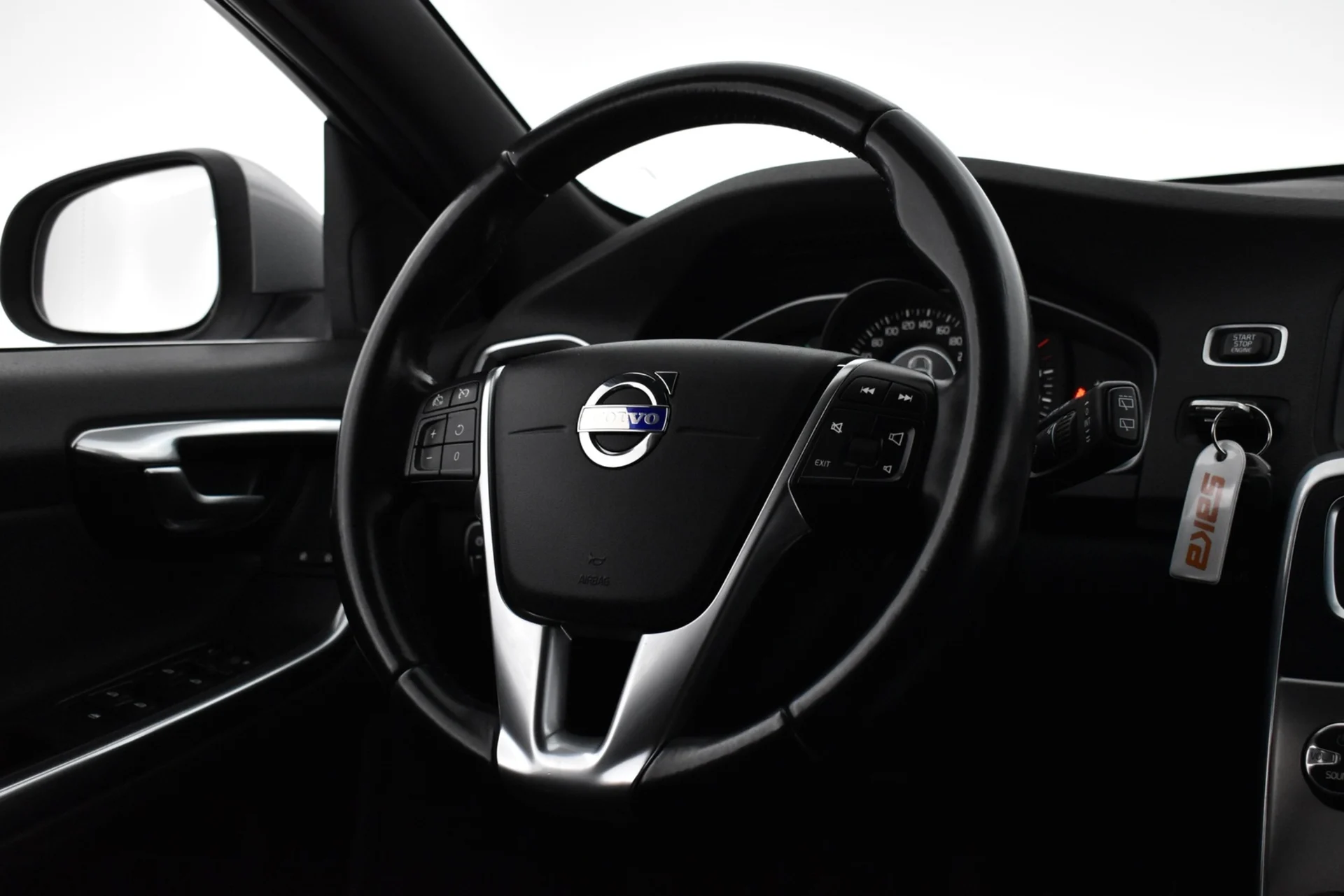 Car Image - 6gOrfLRZfSCtNzMa1Y0zSq