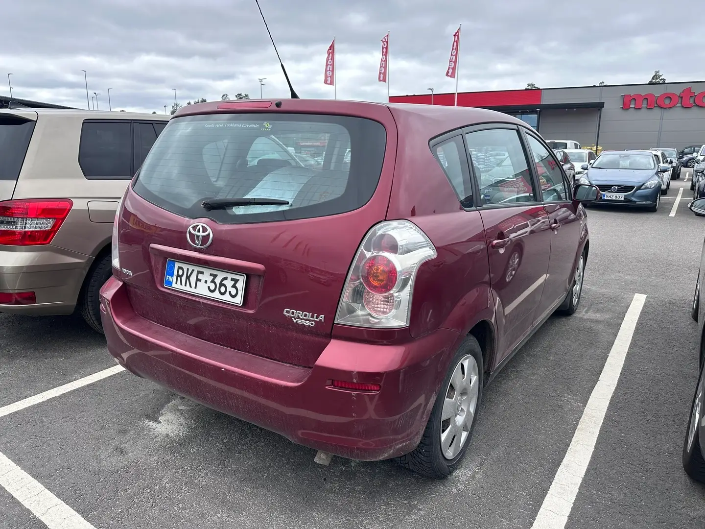 Car Image - 6NNY2N0V1bQ5Jy9XKRCxg8