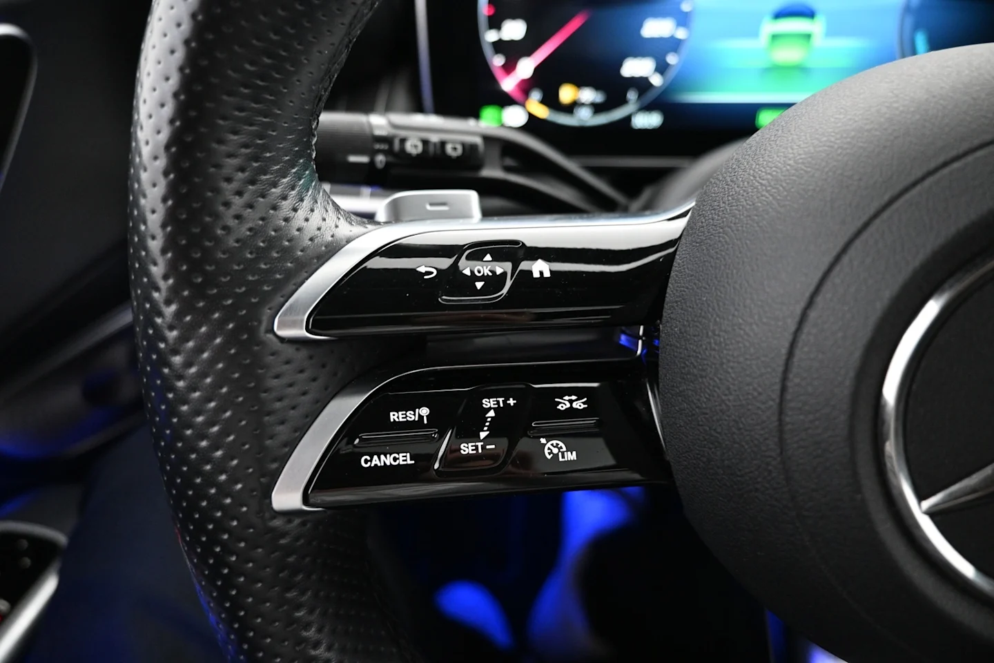 Car Image - 2RG1eQg9ZlW6cJL3j4LcEU