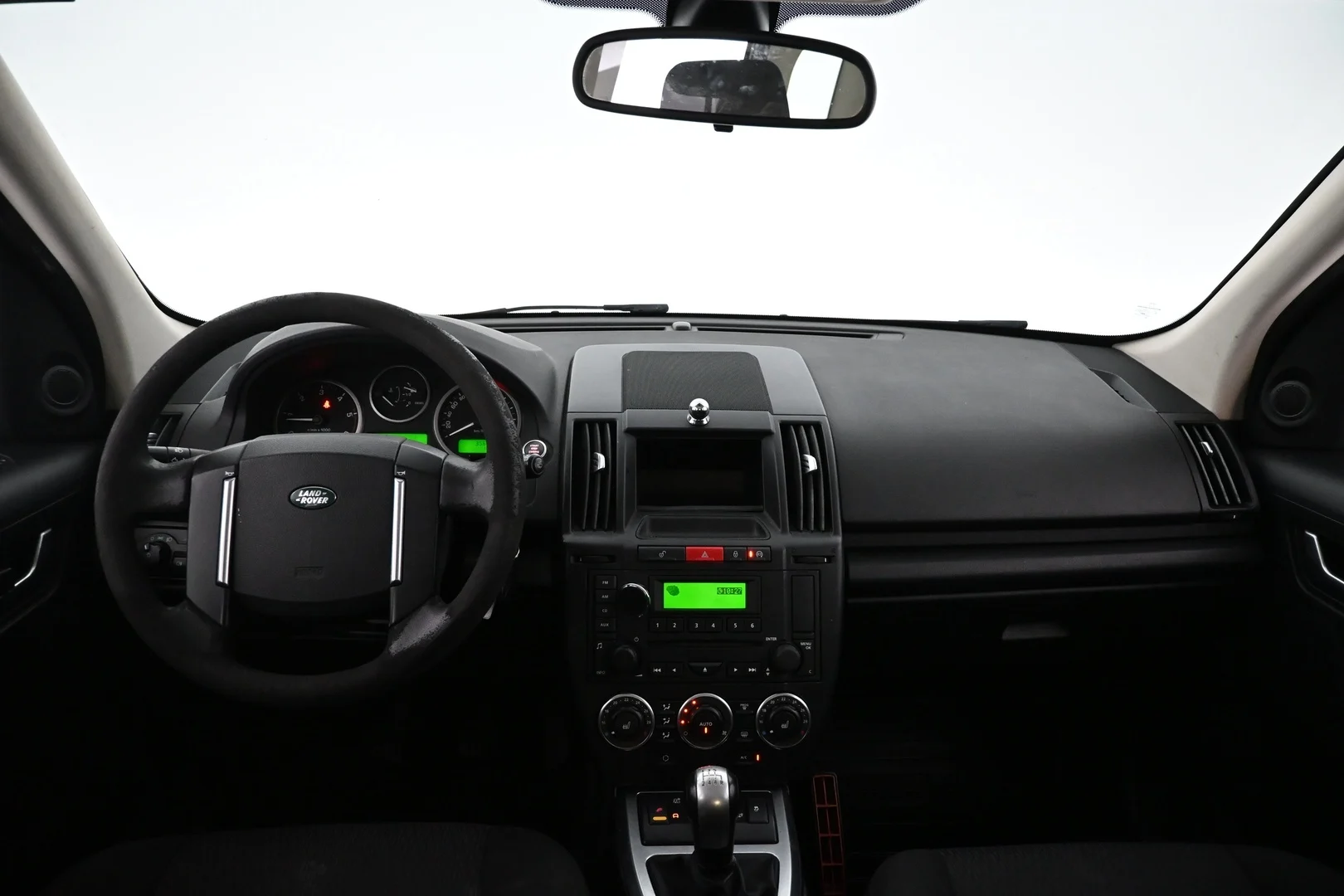 Car Image - y8b19UBveZa5VhH1bl4DX
