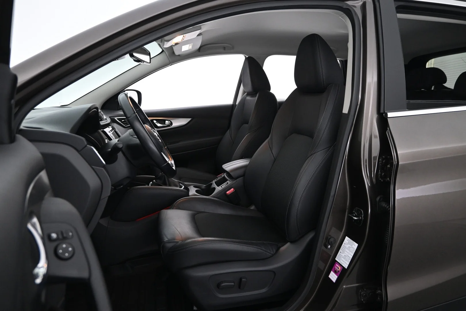 Car Image - 2bWF3Aeb6ZuNv8kS22admI