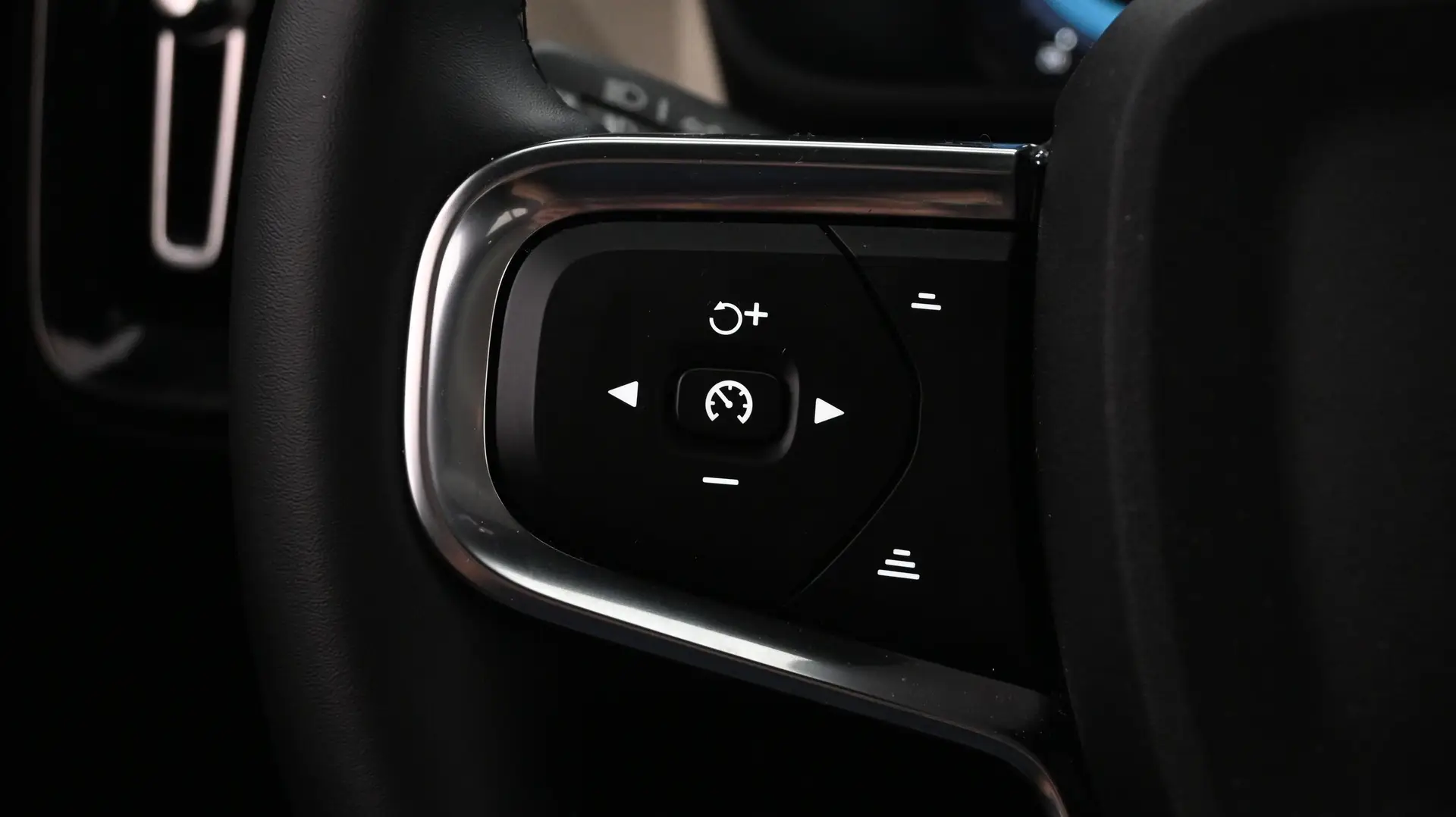 Car Image - 5BGpzTHAe1FfsXqZPiHbWo