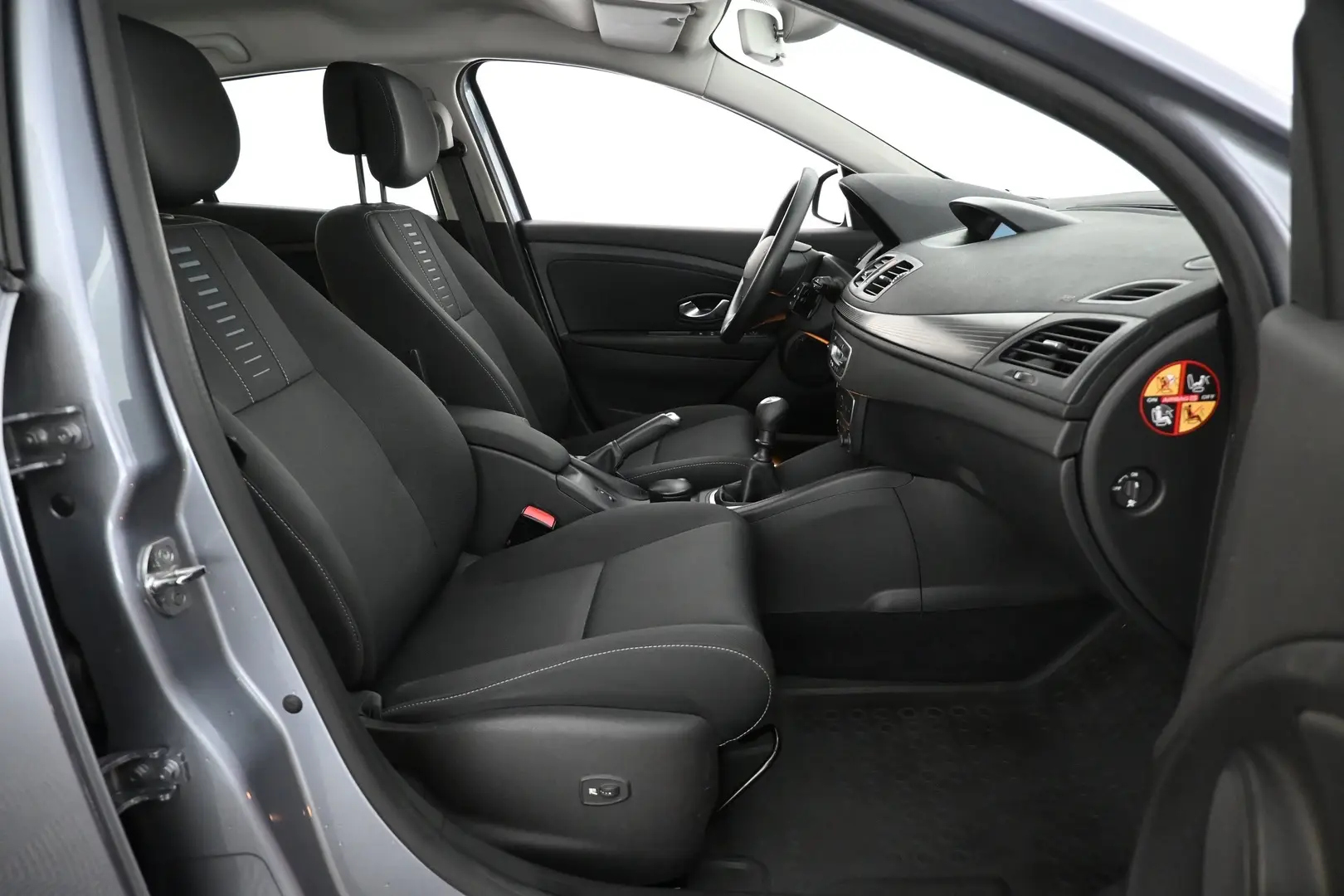Car Image - 6eMO79EQQ9EOrKfZRTyrrT