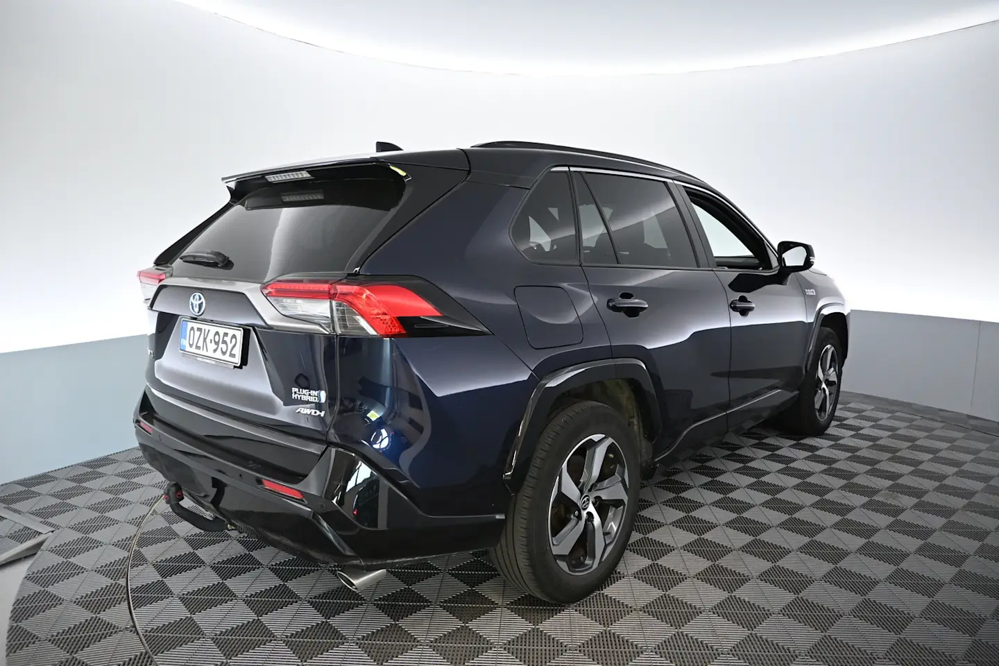 Car Image - 6QAGl71g3ixxJ0nXfUenLn