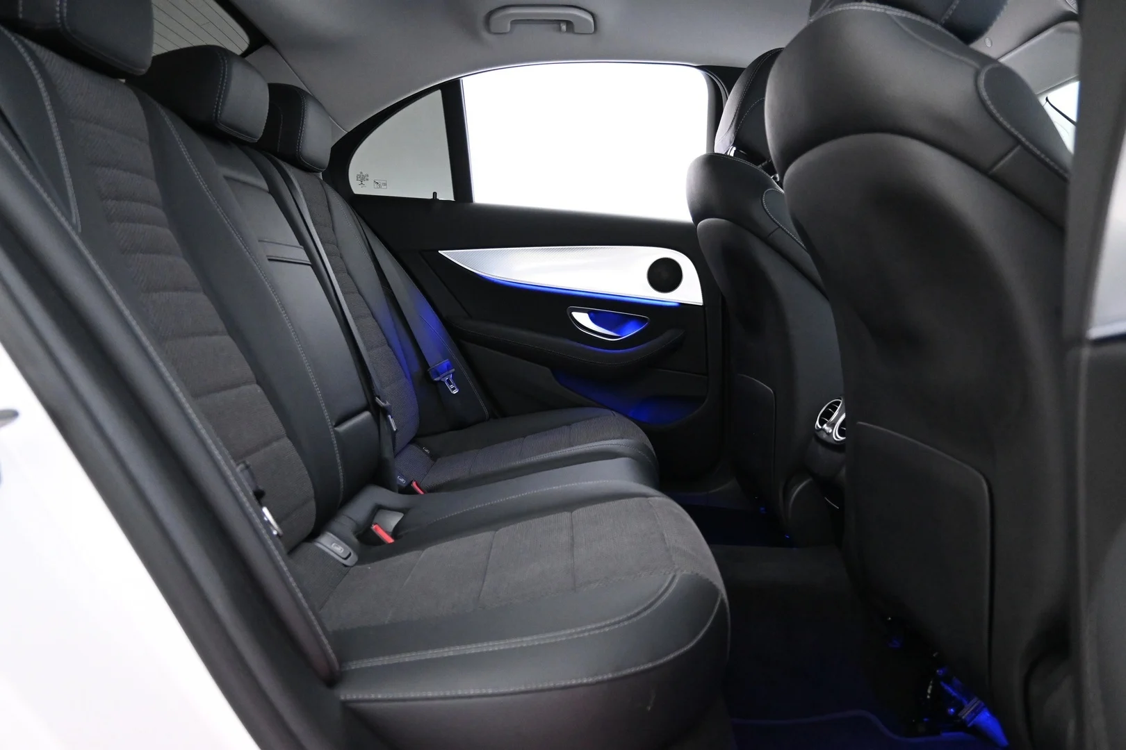 Car Image - 5afNMSnSq02KONYPgTqMM6