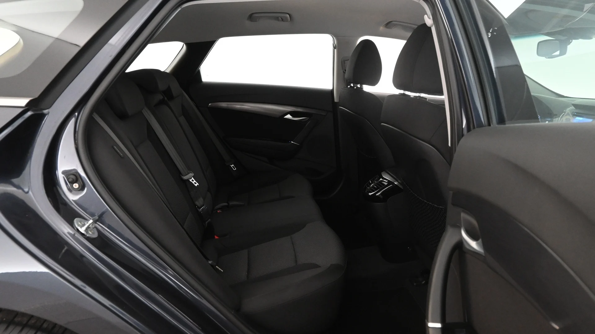 Car Image - 4jtwP0j0pJrJZrlOS2t3J
