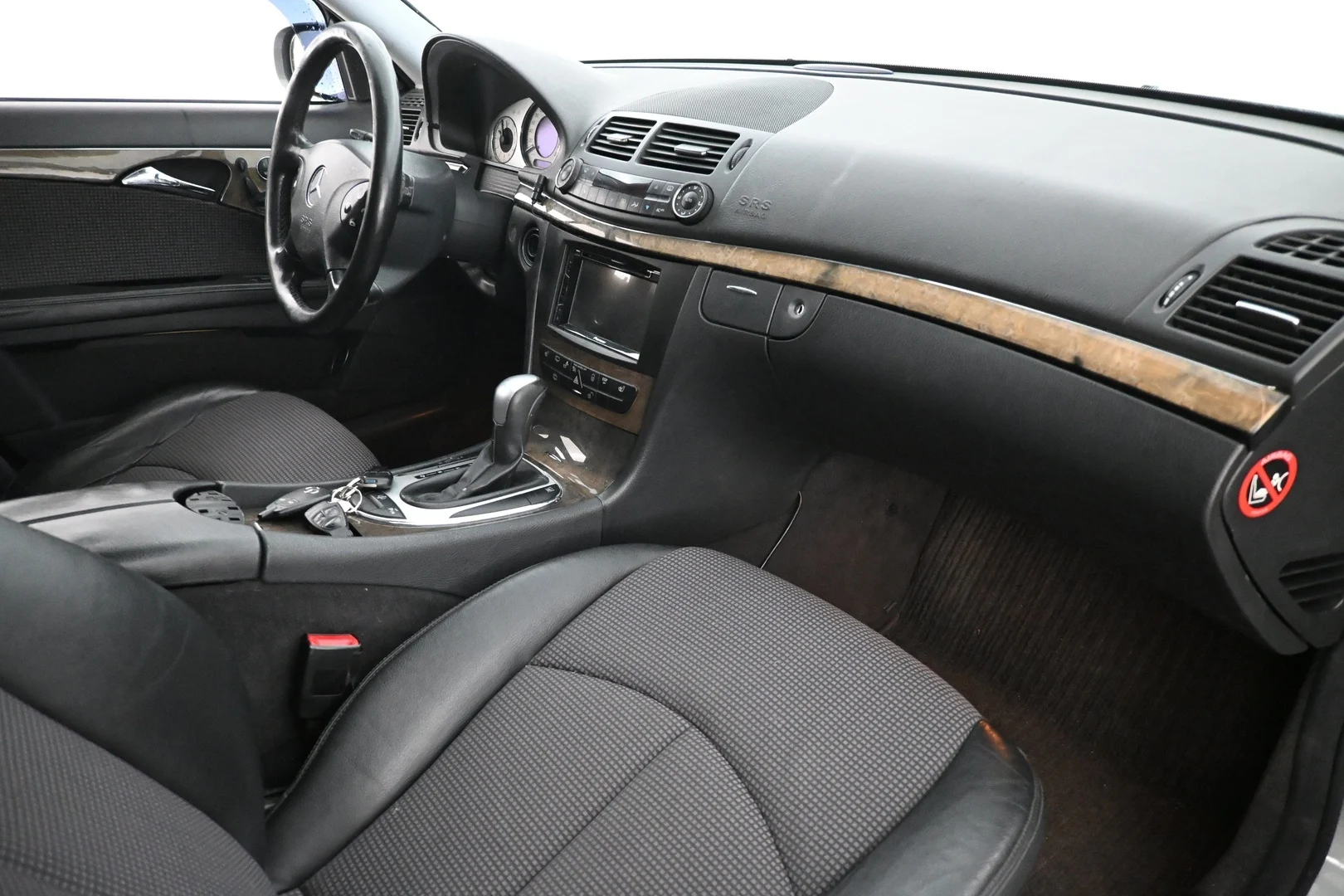 Car Image - 3xfbozqnKlU0rprmJzFORn