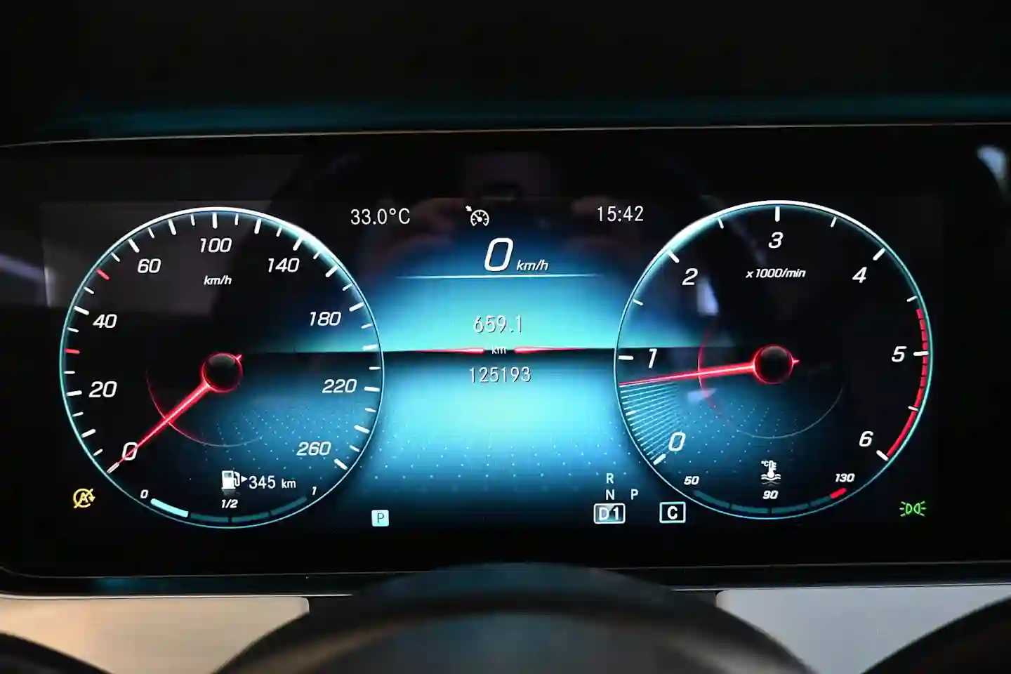 Car Image - qBbLFdbz9InBszjdJl3Ja