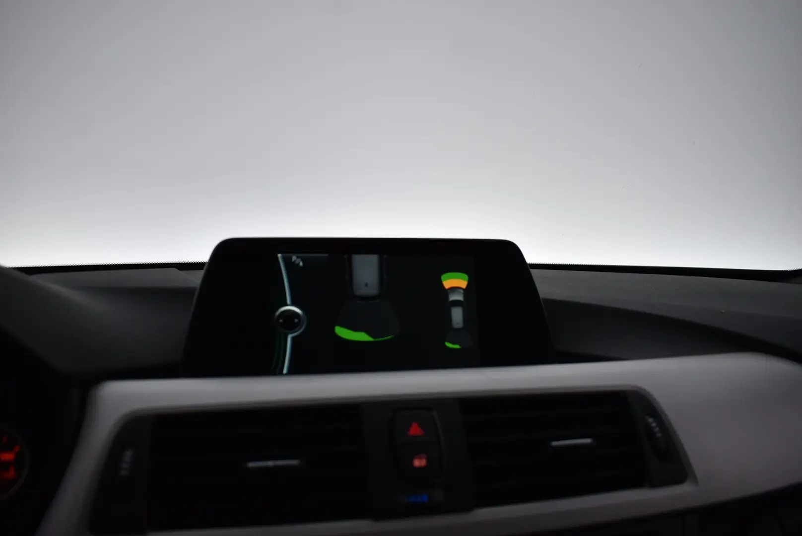 Car Image - 5Zqh14LZB2jTO84X7lRbx7
