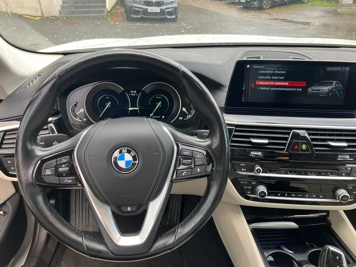 Car Image - ValCLsxkmddm6q2BfYWtm