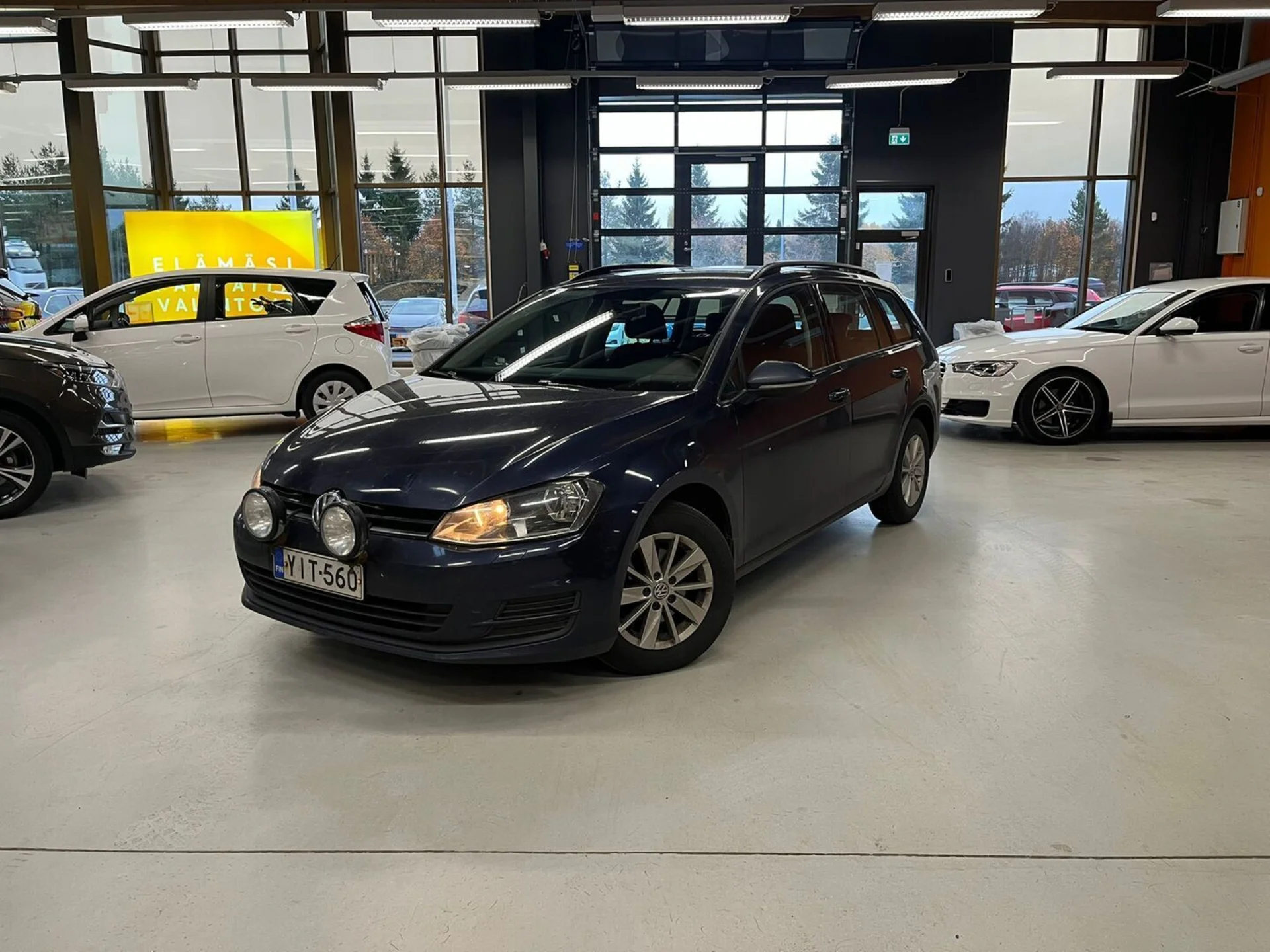 Car Image - 6GJBtmFMOZ8as3RHsdMSdM