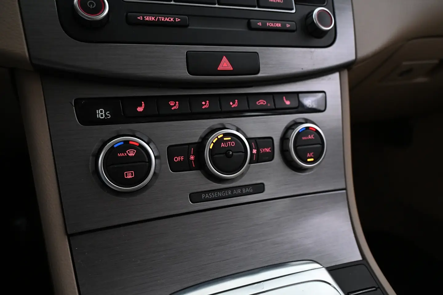 Car Image - 7bat9Fx4IAwXarvBdCxpWC