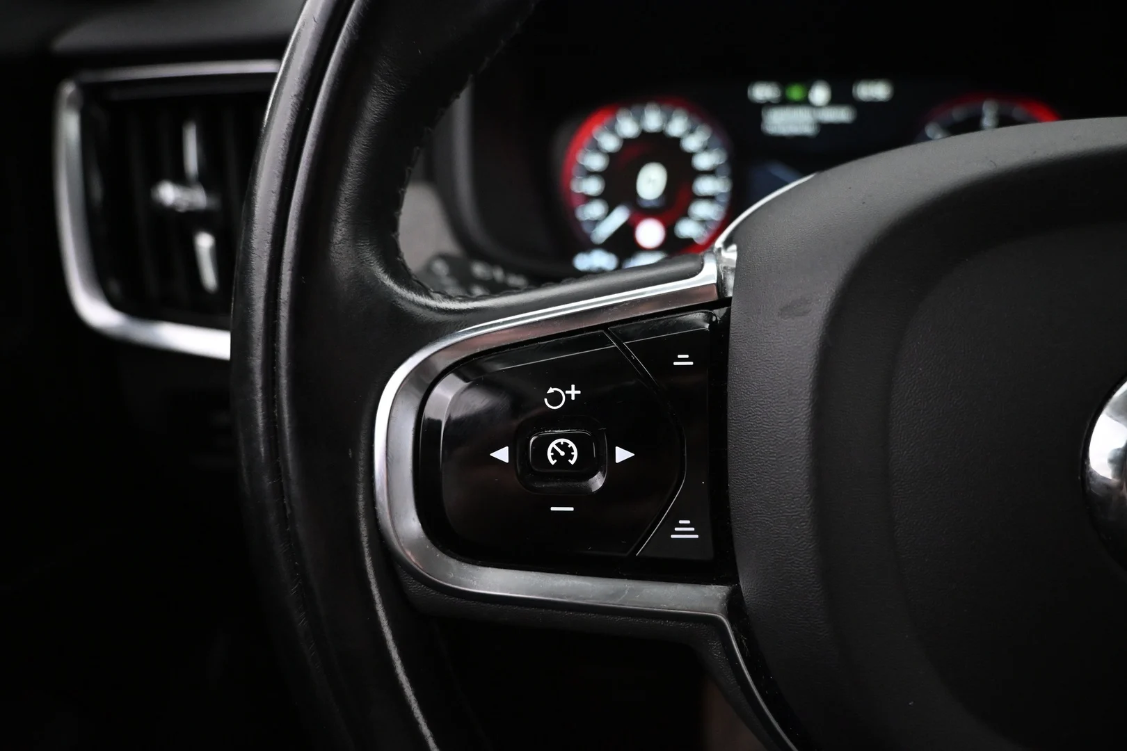 Car Image - 7GZC1StgtwcVLOTgEh3Kxc
