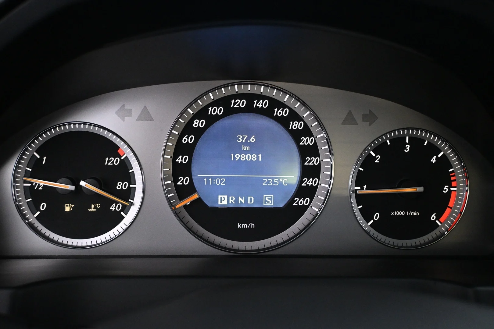 Car Image - sQucPQB42NiRSzhr1iV8R