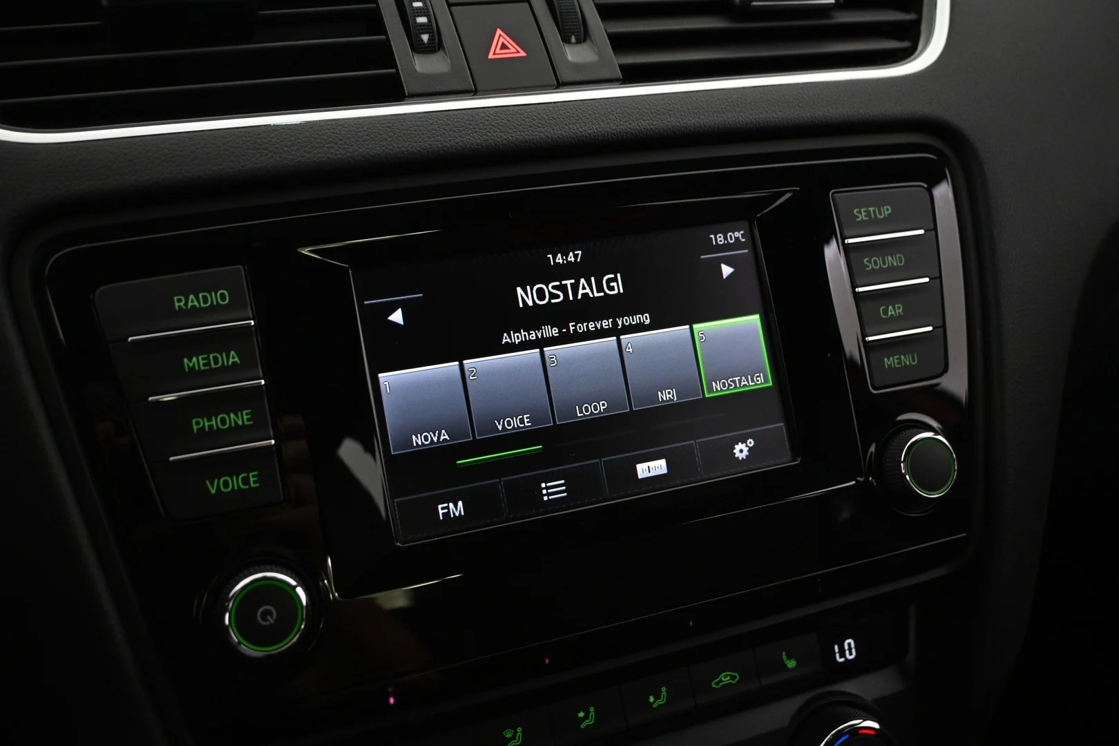 Car Image - 781GFN3ZSYPGylXIAJVXz8