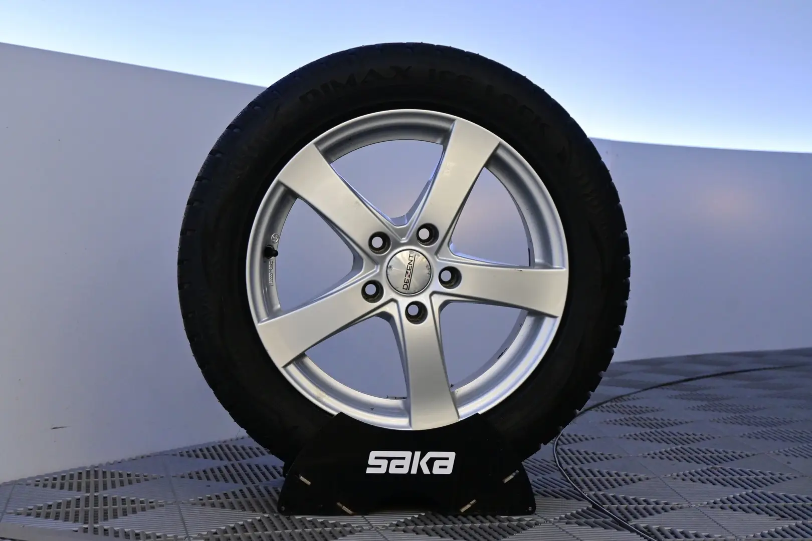 Car Image - 52UM5DxEID5j7e7HcePEcH