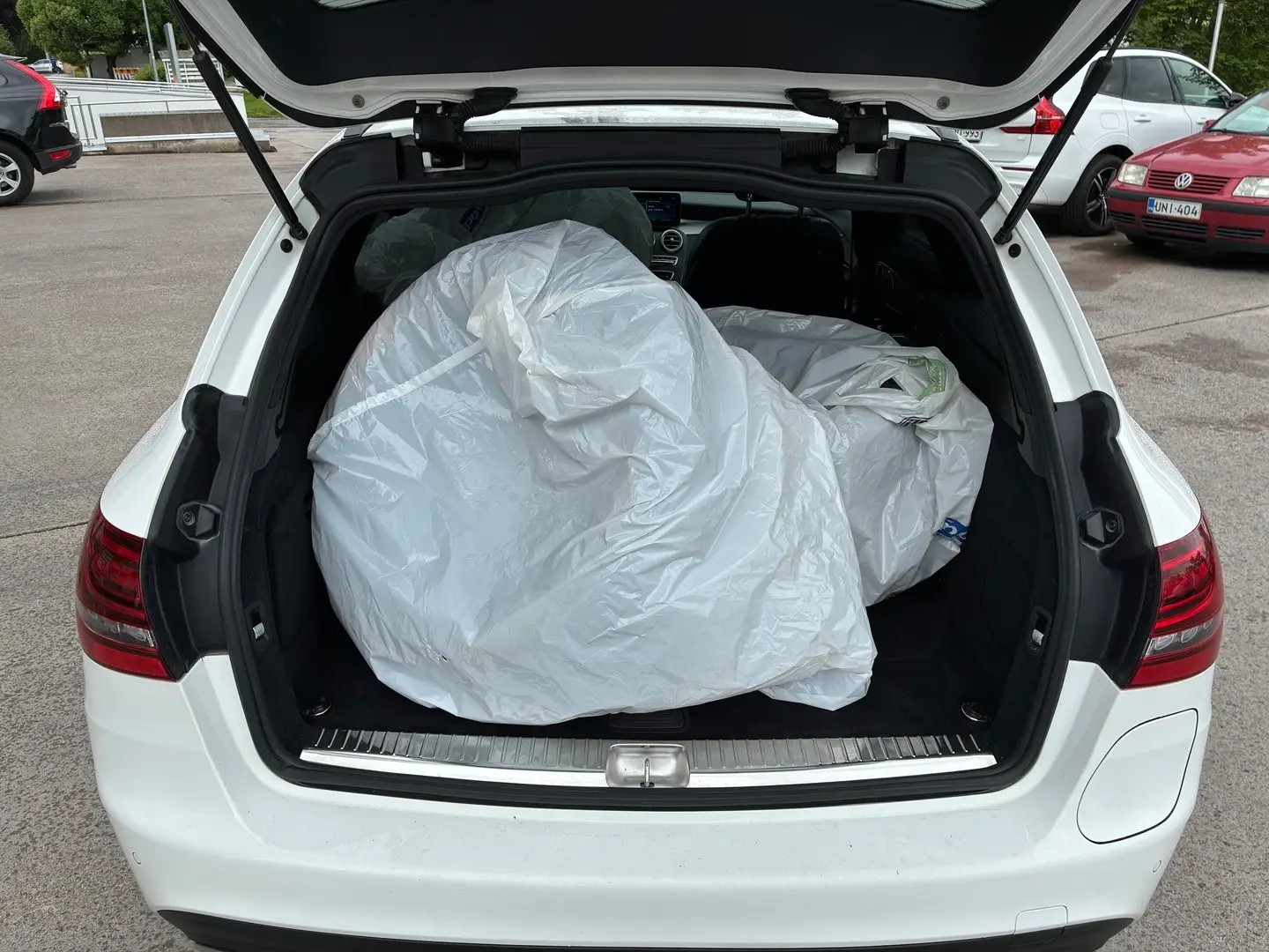 Car Image - 2QRBe5JKYEKjxEPdRcjiGh