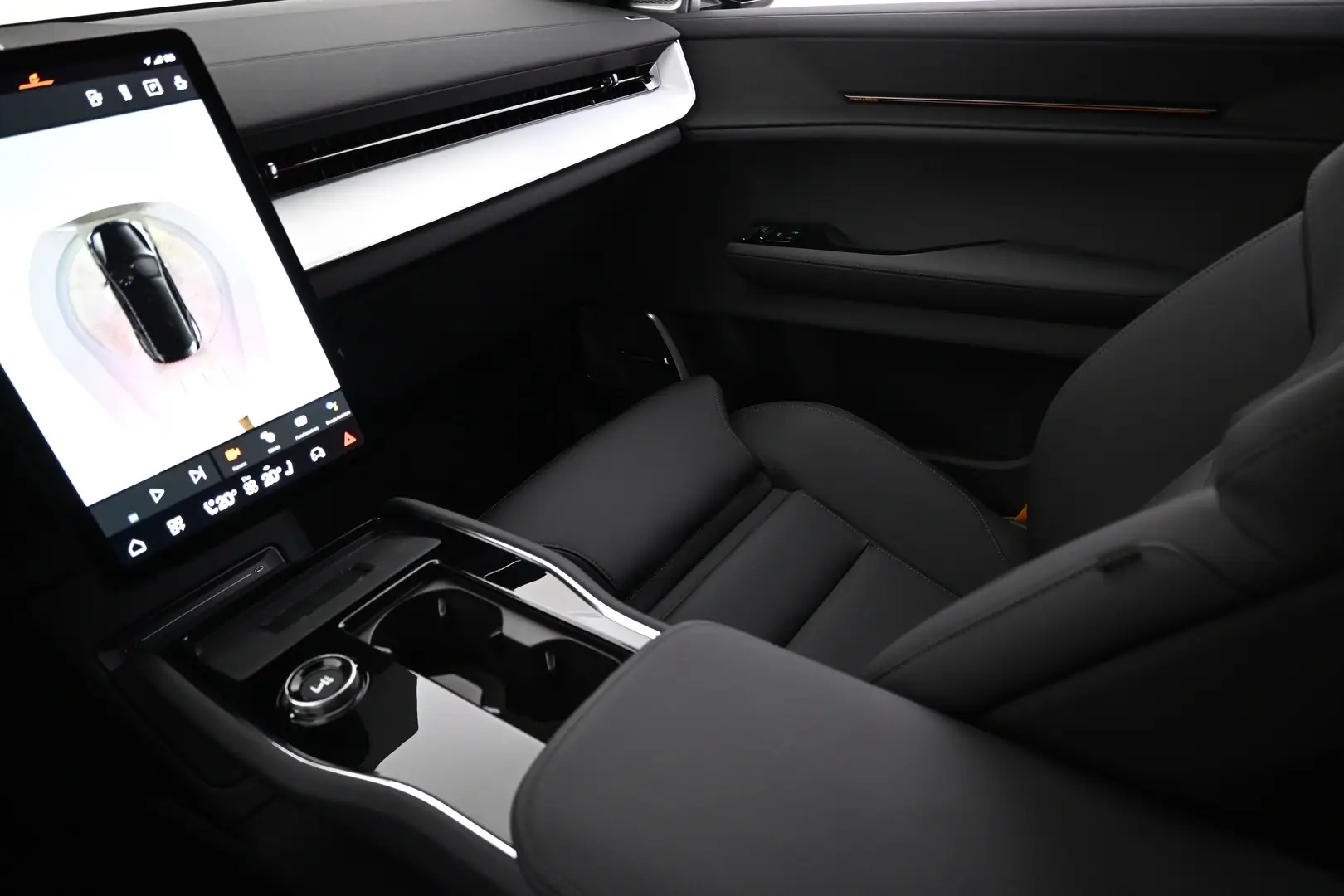 Car Image - 7q6Lc8N39kERI44UFFR6Mn