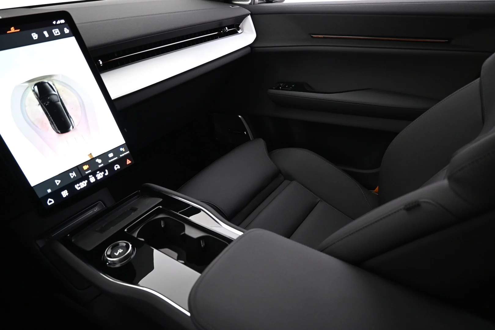 Car Image - 7q6Lc8N39kERI44UFFR6Mn