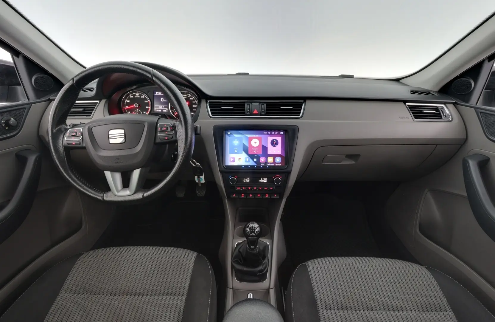 Car Image - 14LJBjdppavA5XptYf4ZUi