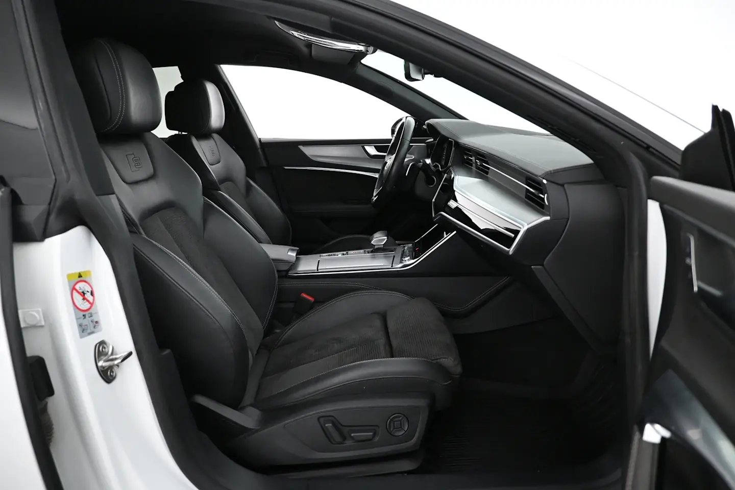 Car Image - 1py0Qttz7TFUY2S5NVBXs4
