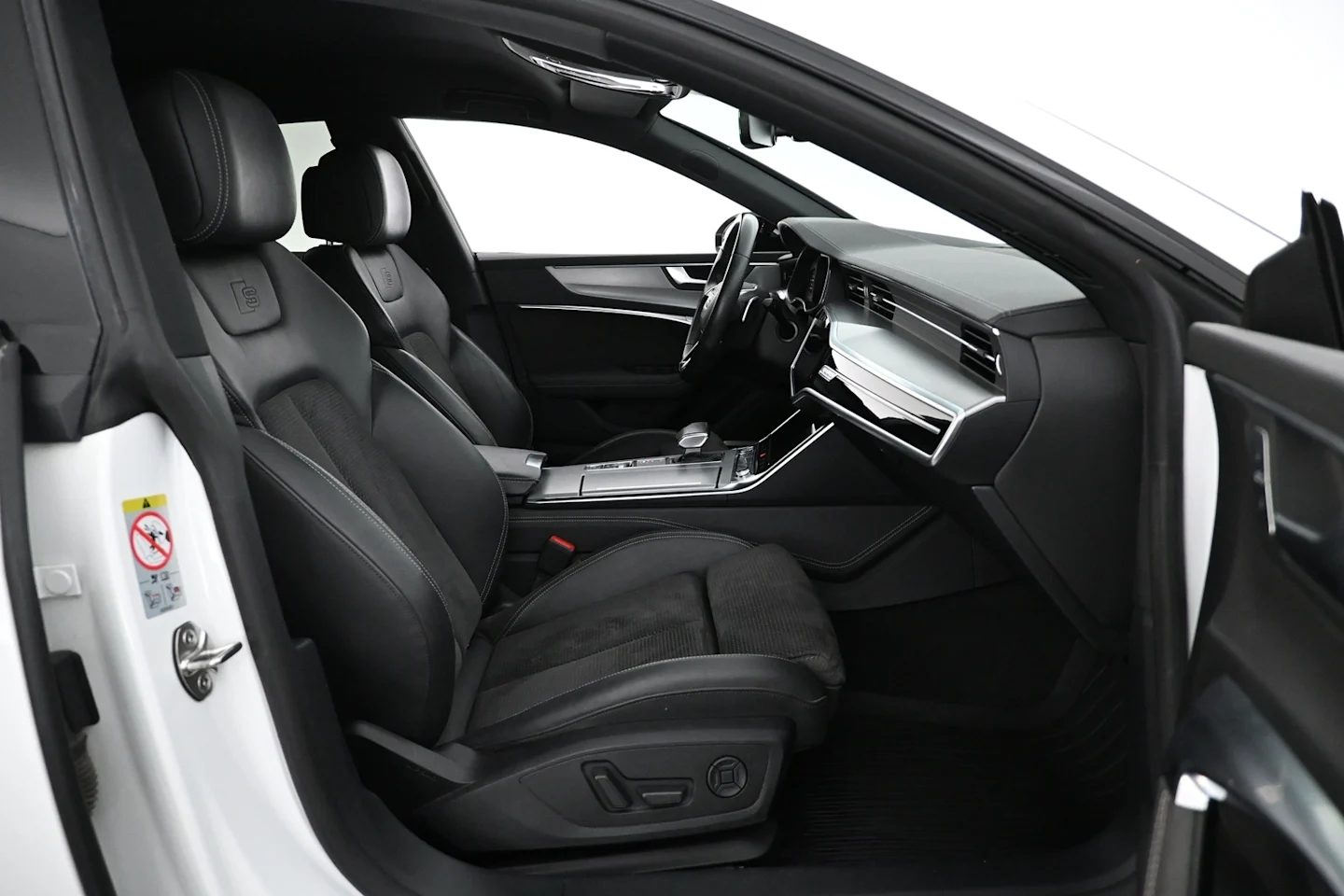 Car Image - 1py0Qttz7TFUY2S5NVBXs4