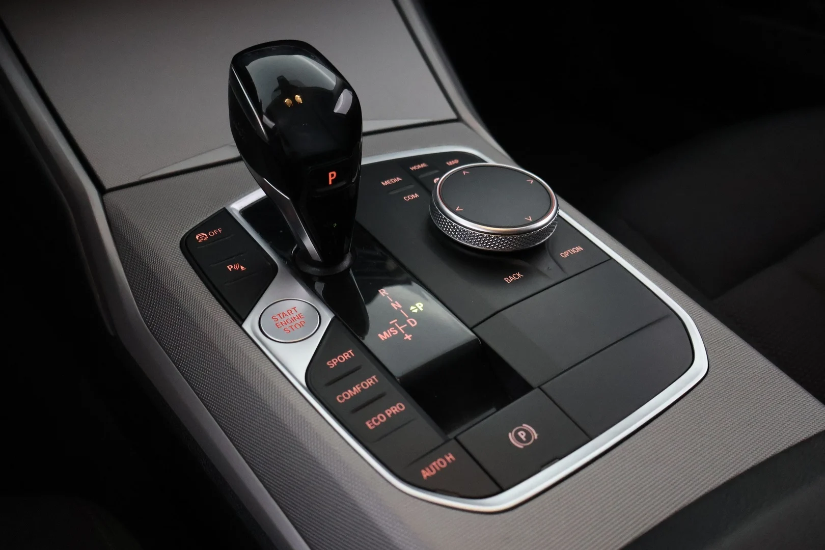Car Image - 4gebrQ9mNJGJUOmbSynhgl