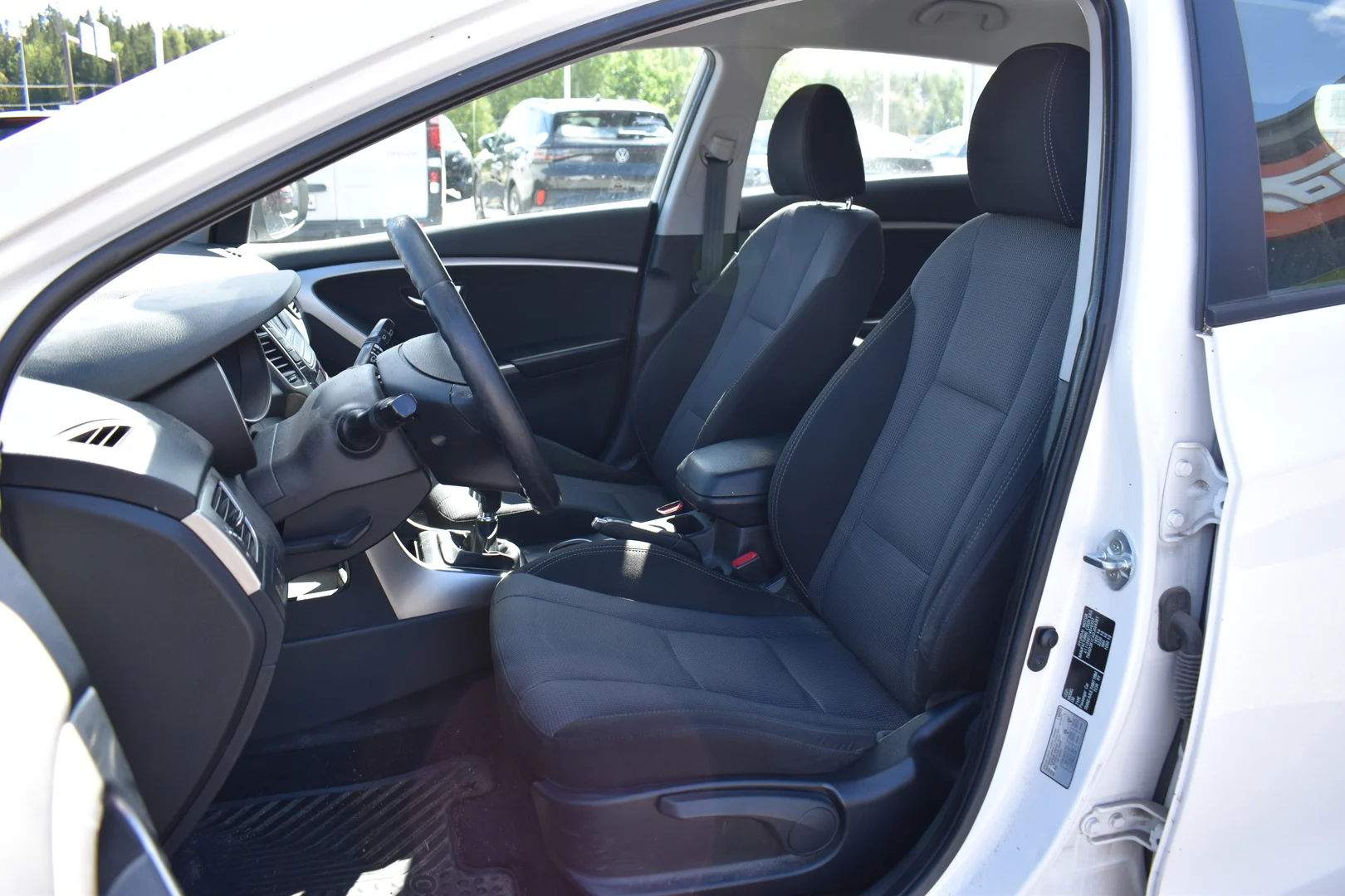 Car Image - 7t0PNtALi8LEbUhTufer0b