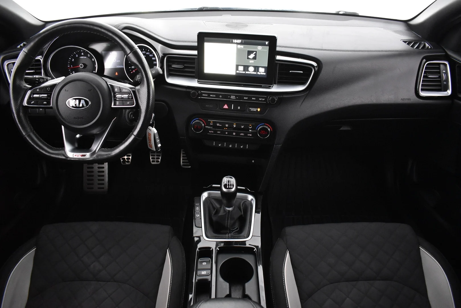 Car Image - 5CxmJdIcifhcun0UjSc66
