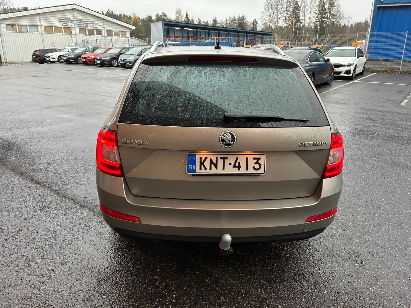 Car Image - 7mcxJ9XxqjRHrLxQGRjItB