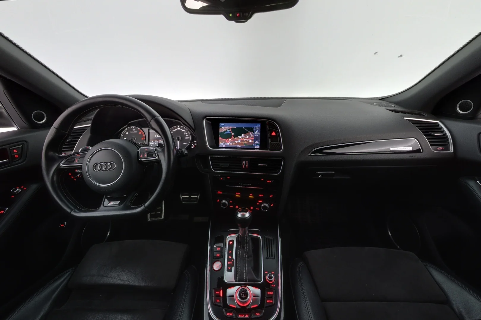 Car Image - 5FFwLYljLuaS9qavQNVr0O