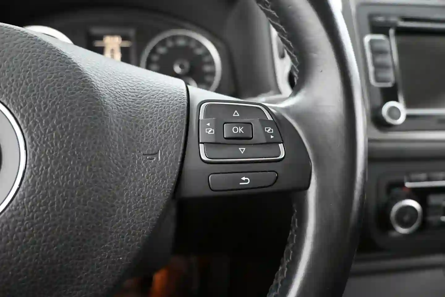Car Image - 6TrG6ORZfoO1hi8wFGJzmf