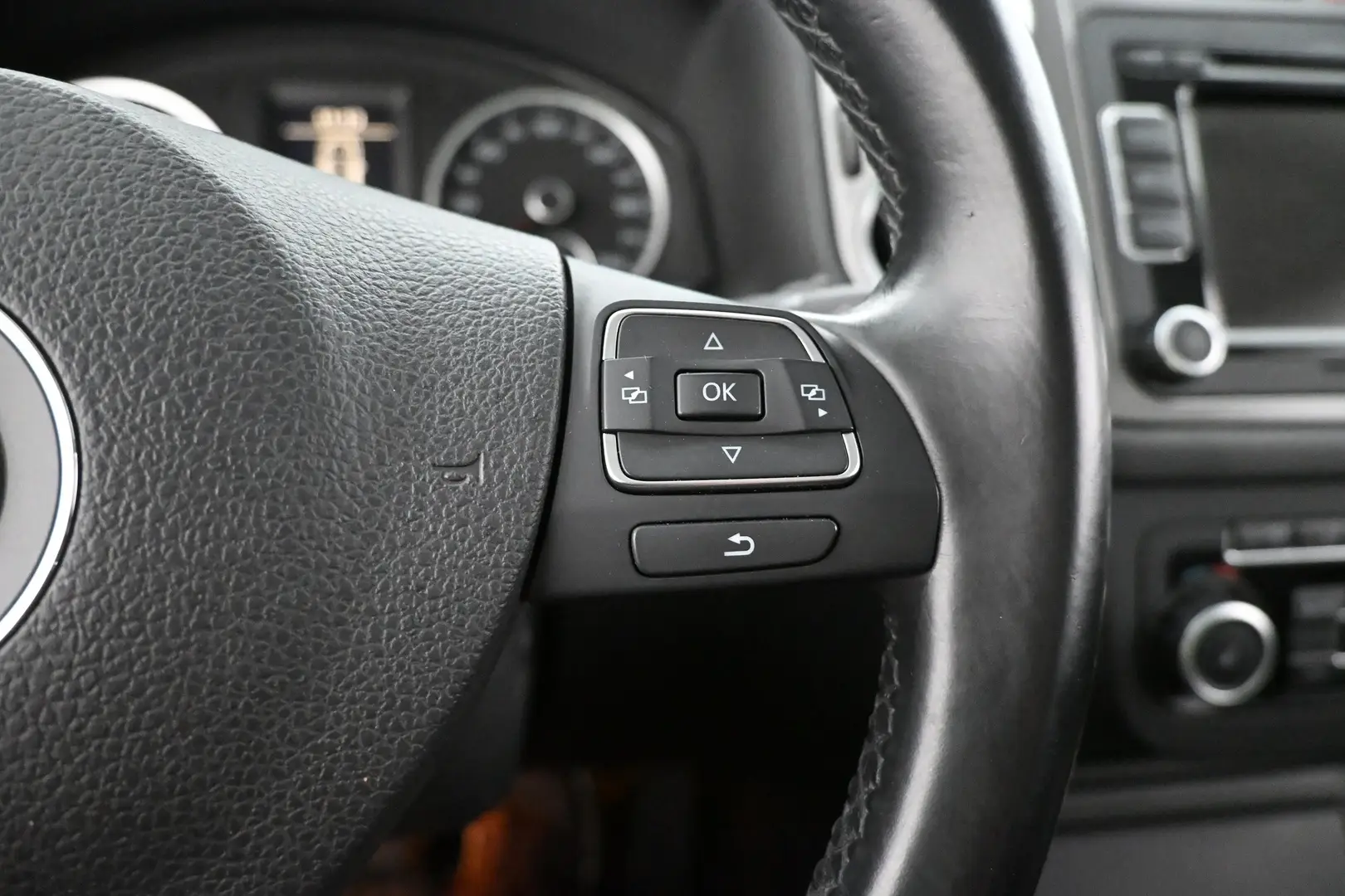 Car Image - 6TrG6ORZfoO1hi8wFGJzmf