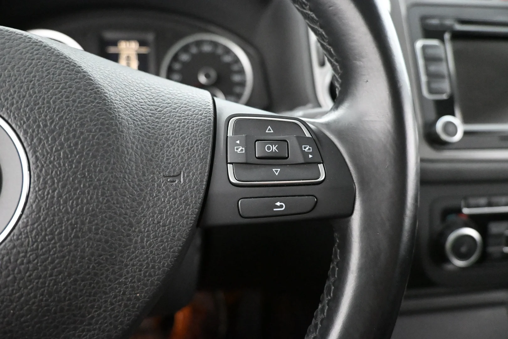 Car Image - 6TrG6ORZfoO1hi8wFGJzmf