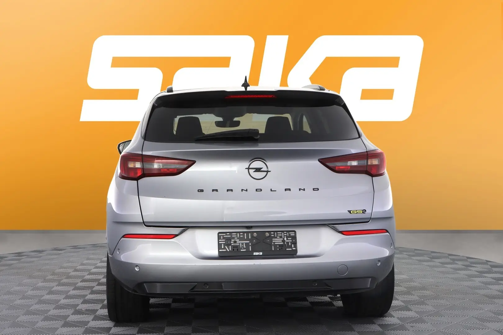 Car Image - 7fD9v5CY9l4mL6ExHWvZZN