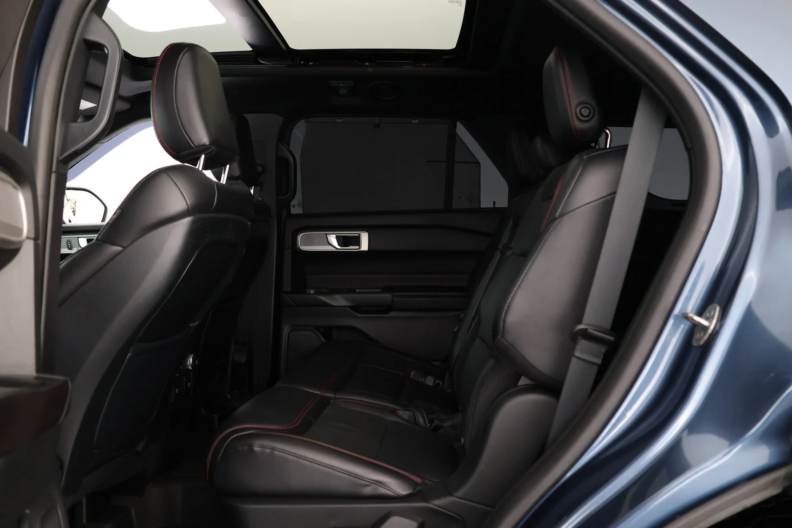 Car Image - 2N0aEYvPd9XzJdB6fg3dpp