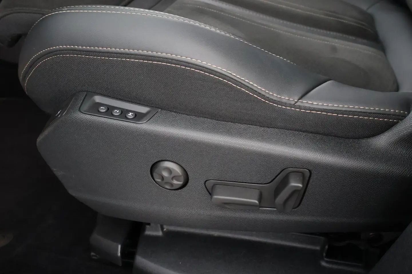 Car Image - 1UJ7oJYFwspbTuv6lFyBbv