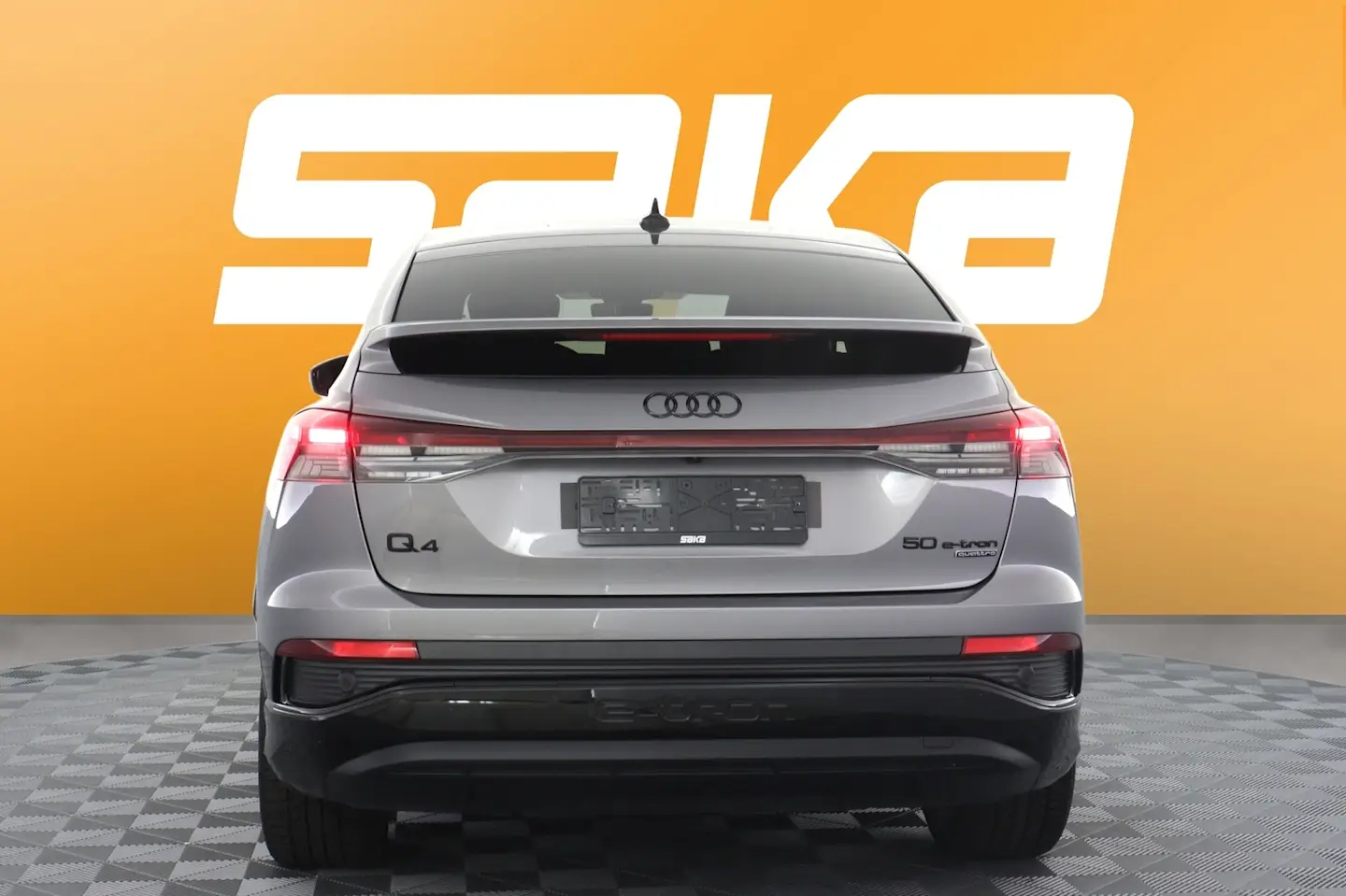 Car Image - 4f6lcNLgF0QAo1QeT6K9f1