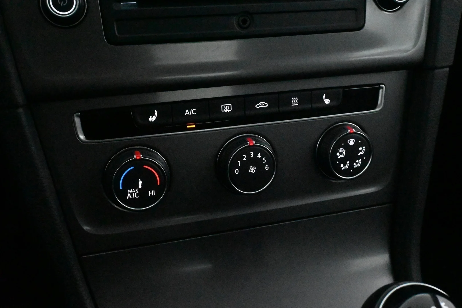 Car Image - 6JuuoRQvr9y5HB17ZsuOAi