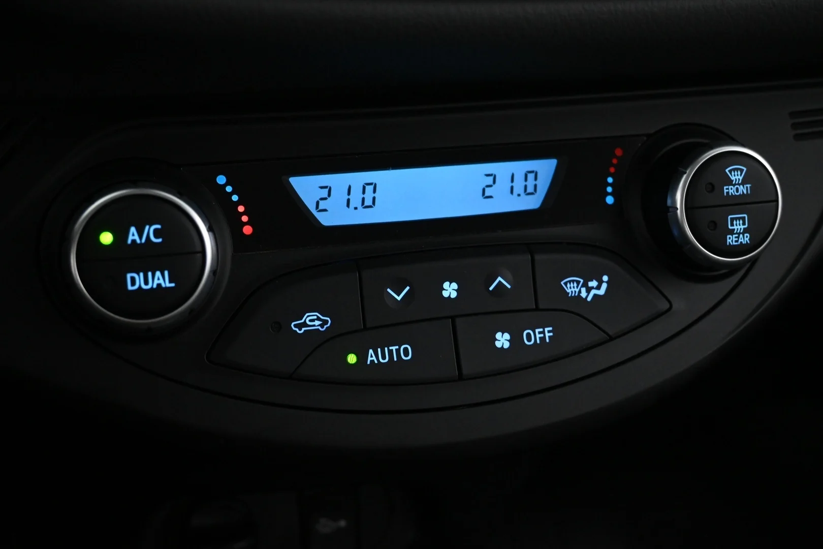 Car Image - 4MFAV2wzDD56o6Xqz7auHl